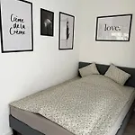 Appartement Krullywood- Modernes 1 *